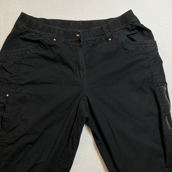 Chico's Mid Rise Embellished Cargo Crop Pants Size Small/6 (Chico's Size 0.5) - Picture 3 of 12